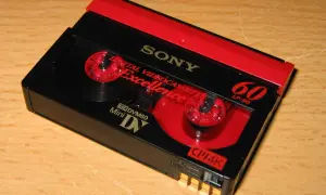Mini DV kaseta Sony Excellence, 60 minut nagrania. Pamiętasz te czasy?