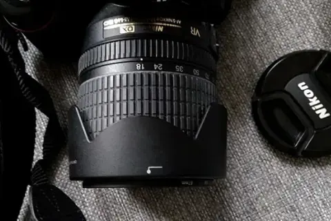 Obiektyw VR co to znaczy i jak poprawia jakość zdjęć w fotografii